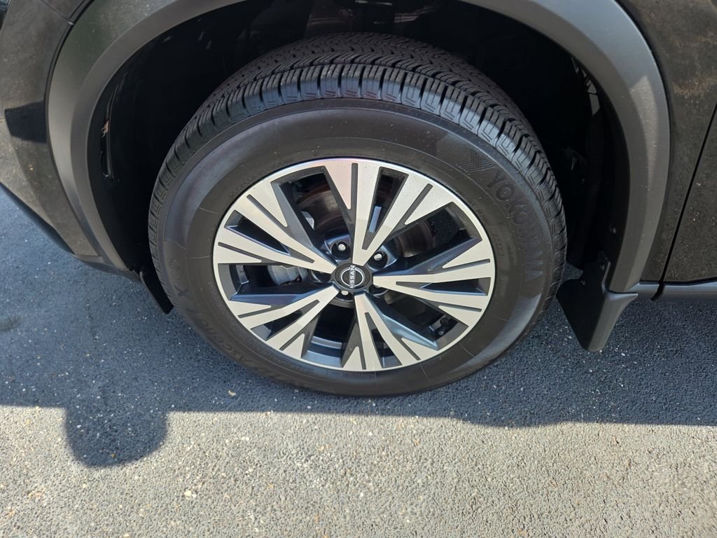 2023 Nissan Rogue SV - Photo 9