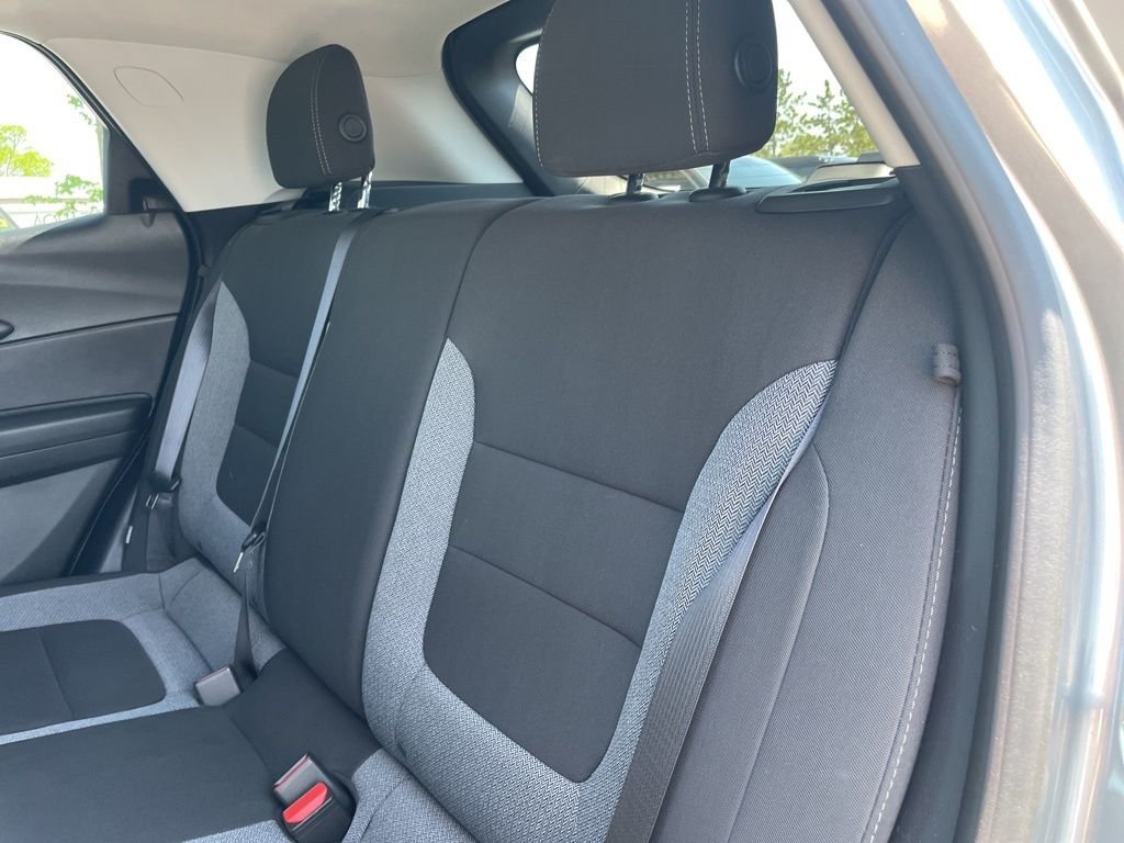 Used 2025 Gray Chevrolet LT image 23