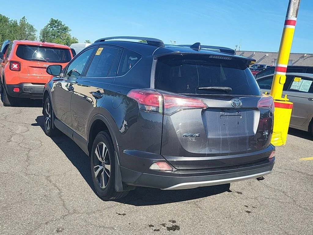 Certified Used 2017 Gray Toyota XLE image 12