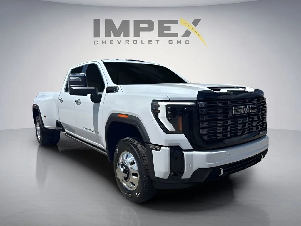 New 2026 Glacier White Tricoat GMC Denali Ultimate DRW image 7