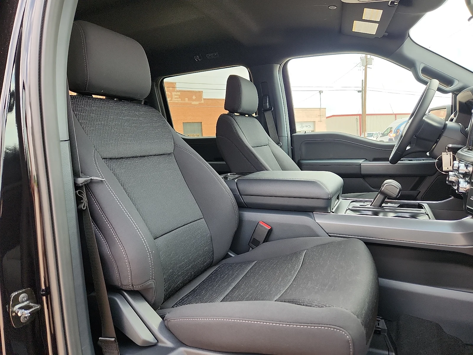 New 2026 Agate Black Metallic Ford XLT image 20