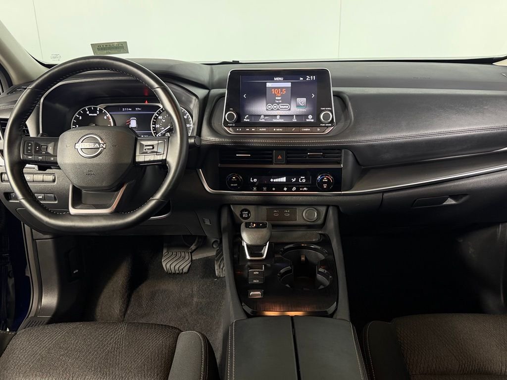 2025 Nissan Rogue SV - Photo 13