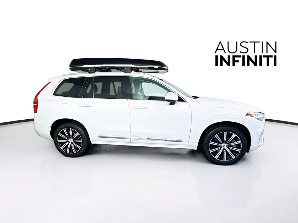 Used 2022 White Volvo T8 Inscription 6 Passenger image 8