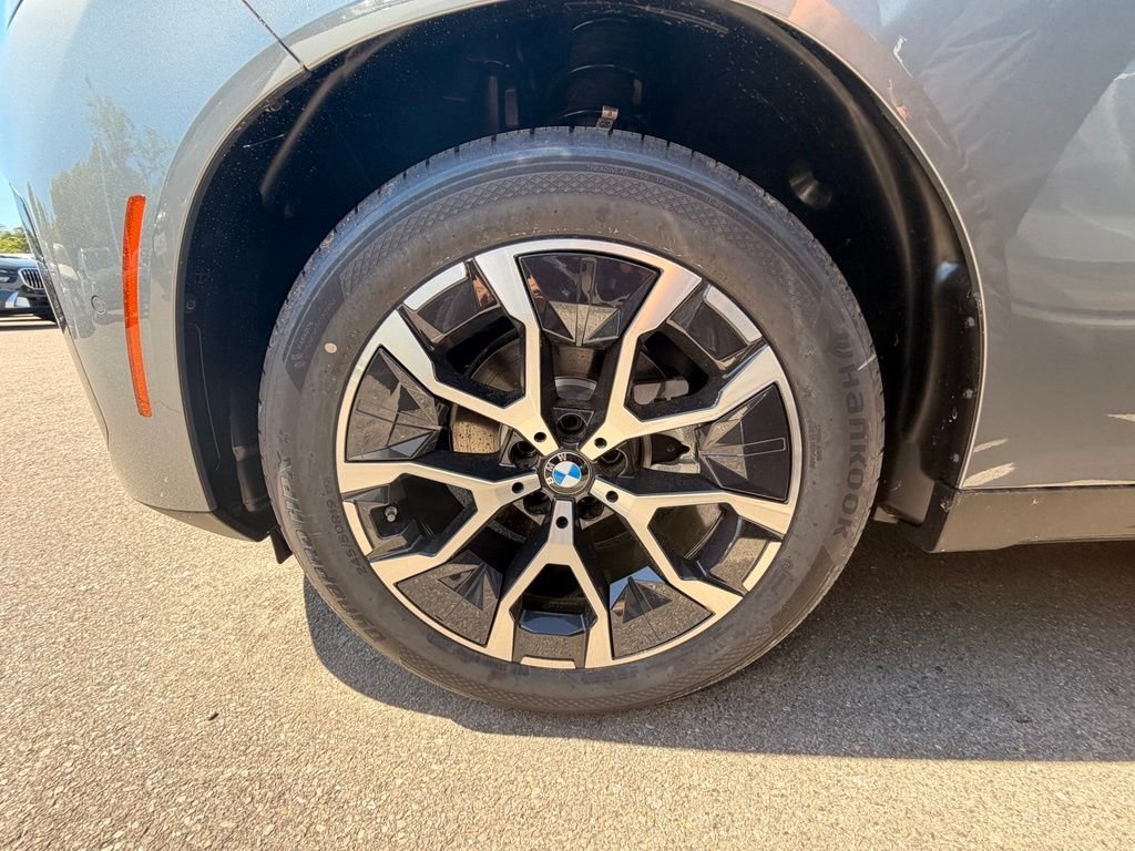 New 2026 Skyscraper Grey Metallic BMW 30 xDrive image 6
