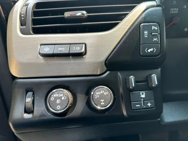 Used 2020 Dark Sky Metallic GMC Denali image 15