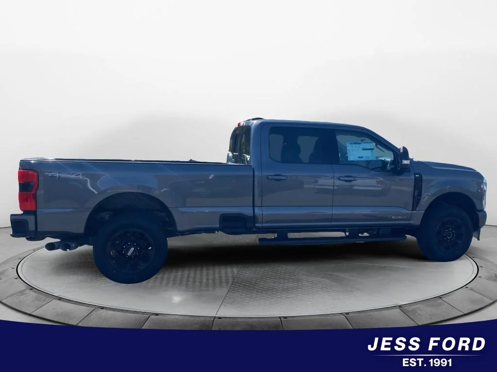 2026 Ford F-250 Super Duty XLT - Photo 6