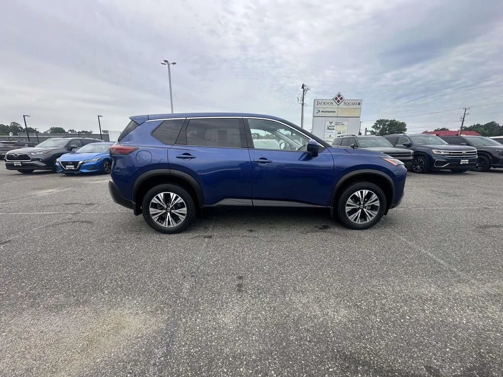 Used 2021 Blue Nissan SV image 14