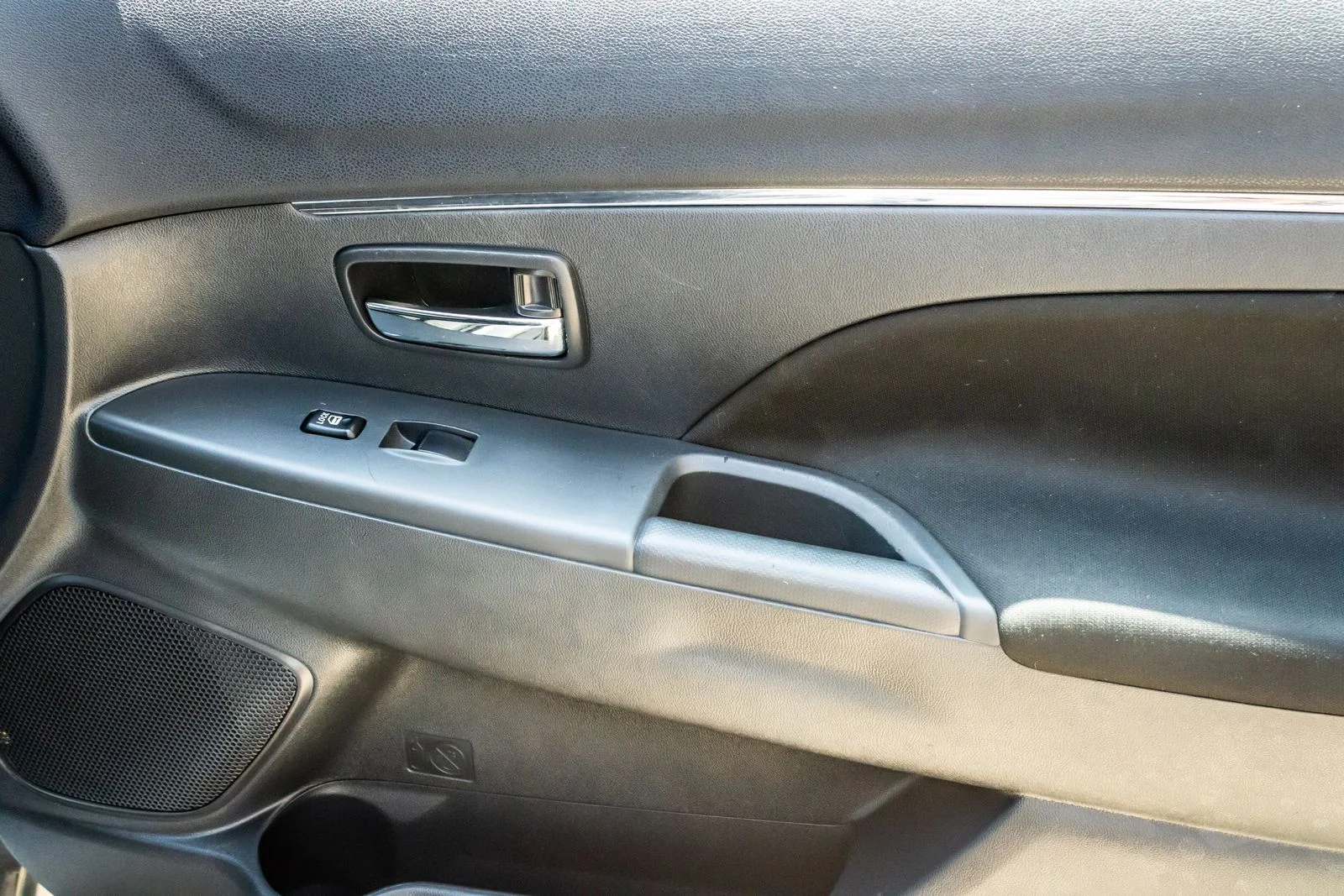 Used 2024 Gray Mitsubishi 2.0 ES image 20