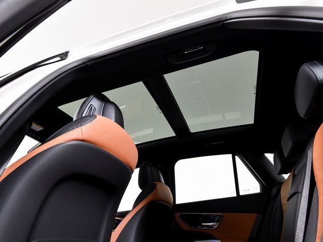 New 2026 Polar White Mercedes-Benz GLC 43 AMG® image 95
