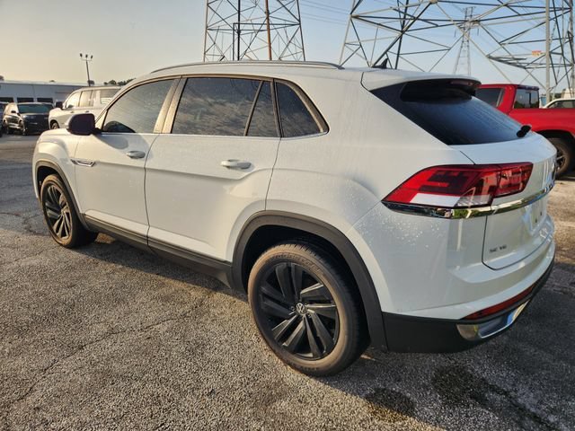 Used 2022  Volkswagen 3.6L V6 SE w/Technology image 4