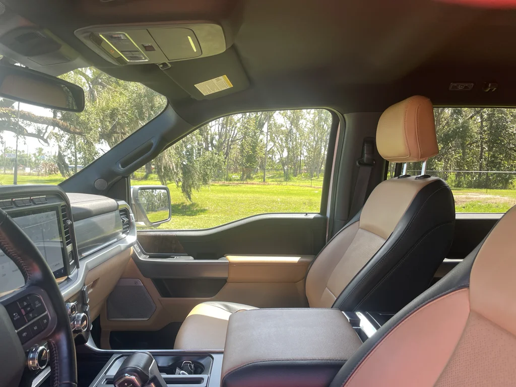 Used 2023 Star White Ford Lariat 4X4 Hybrid image 17