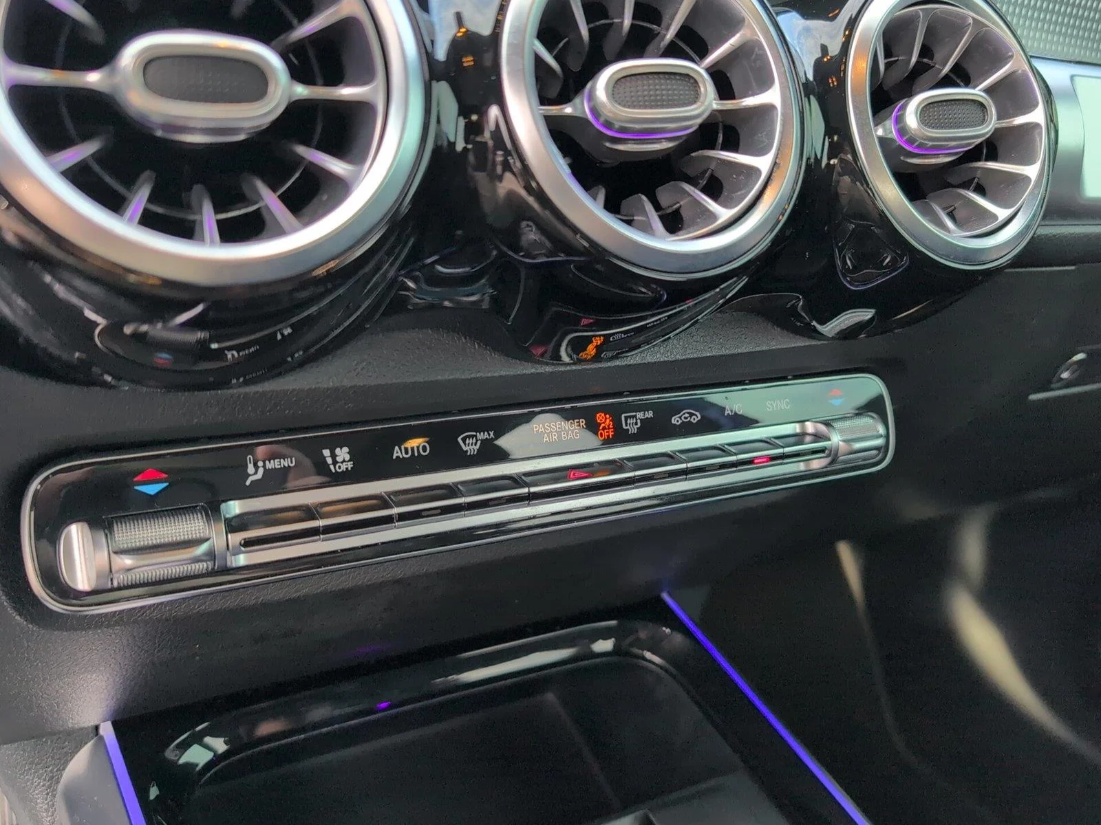 Used 2021 Galaxy Blue Metallic Mercedes-Benz GLB 250 image 20