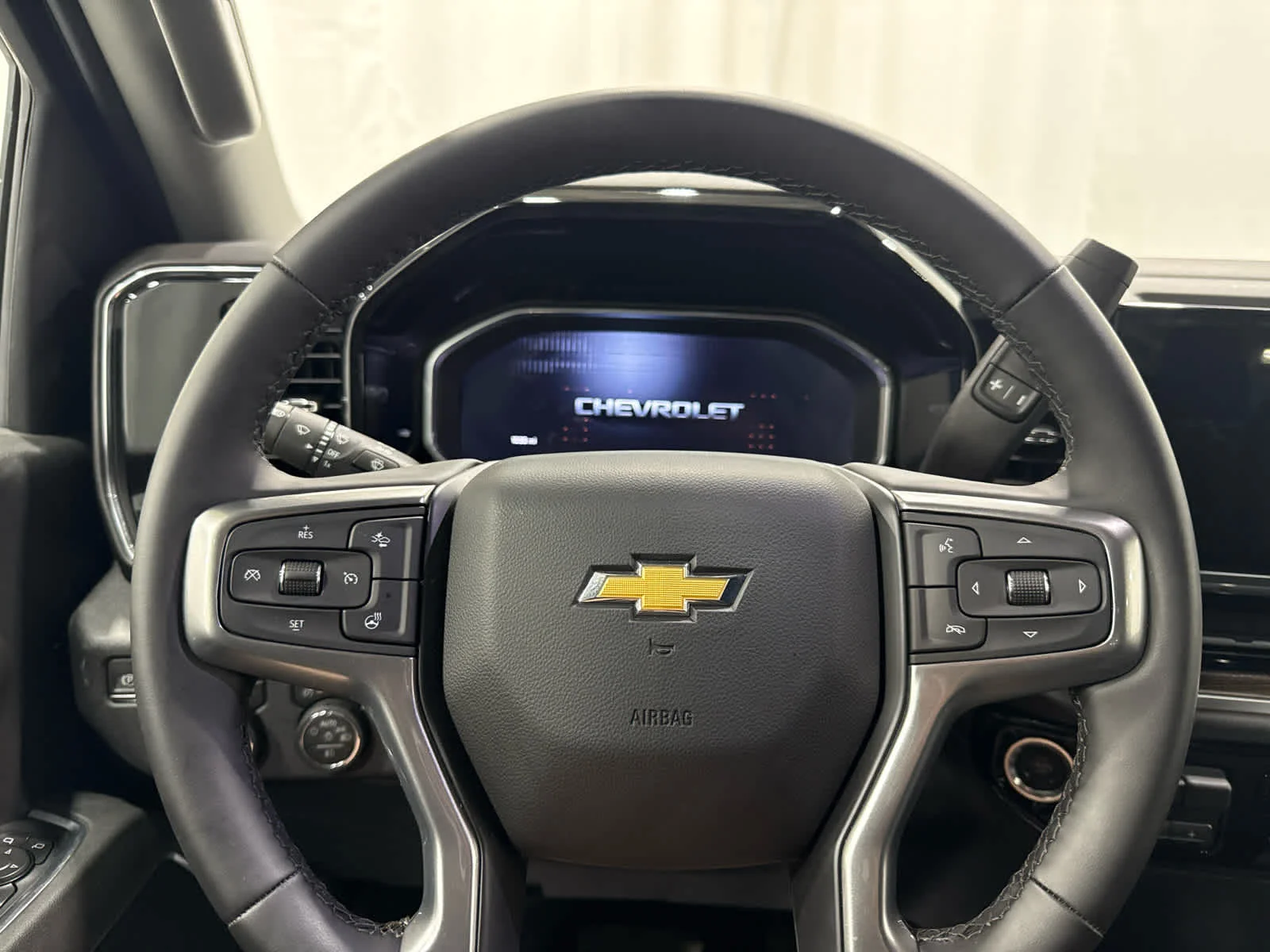 Used 2026 Cypress Gray Chevrolet LT image 18