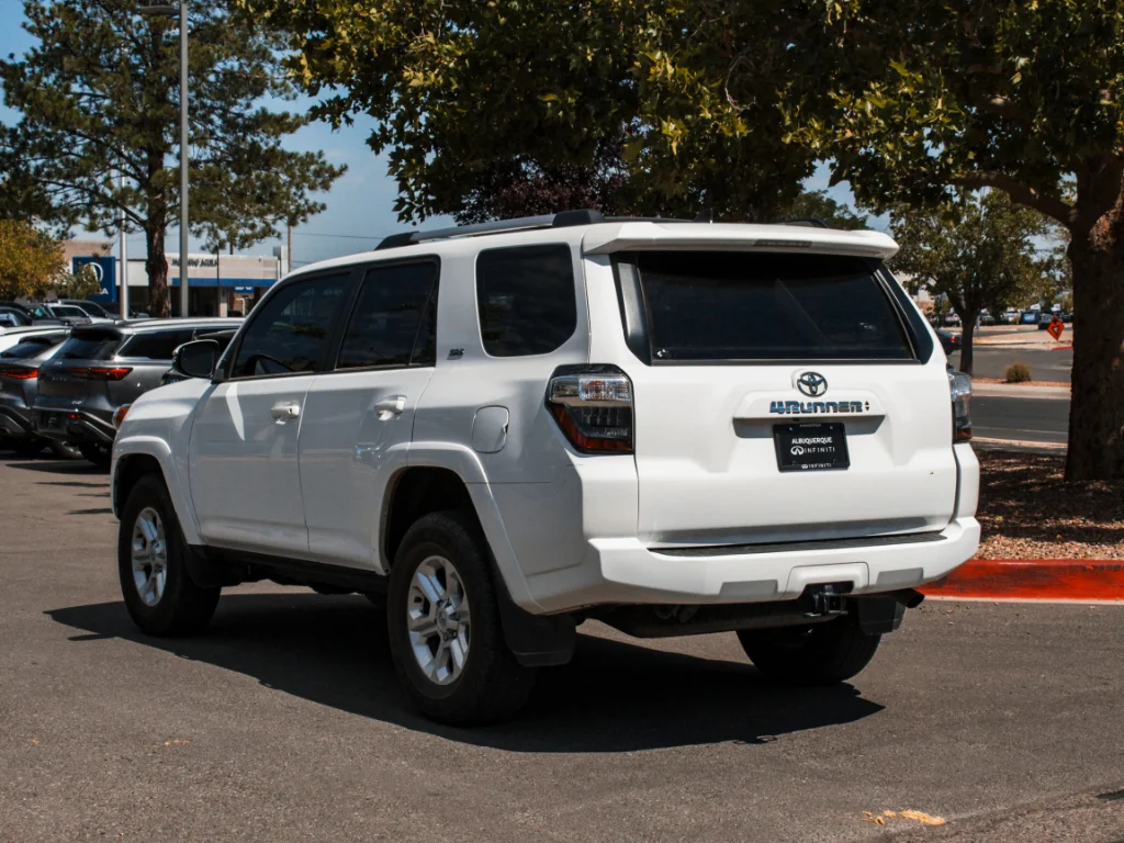 Used 2024 Ice Cap Toyota SR5 Premium image 7