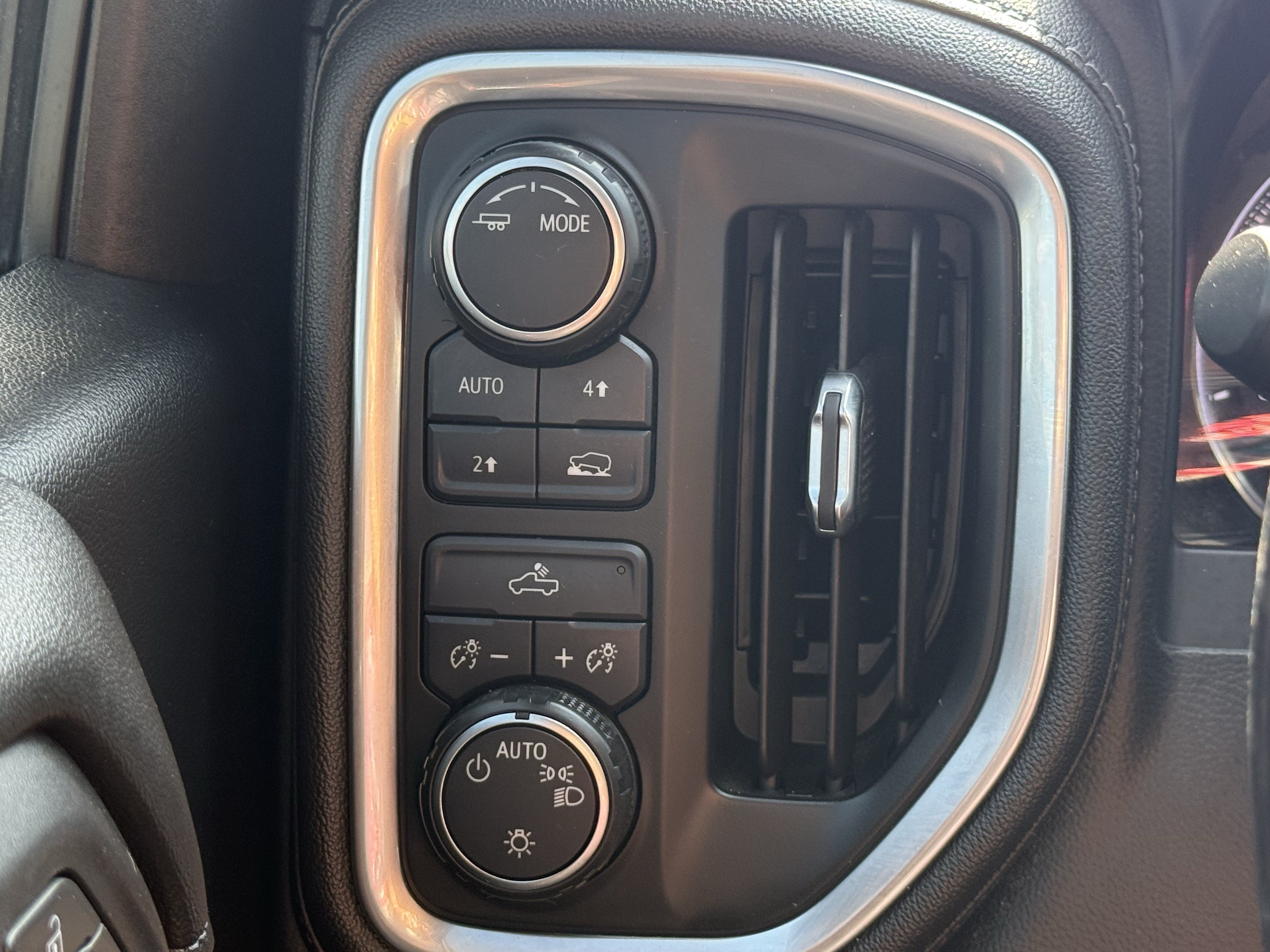 Used 2020 Black Chevrolet LT image 22