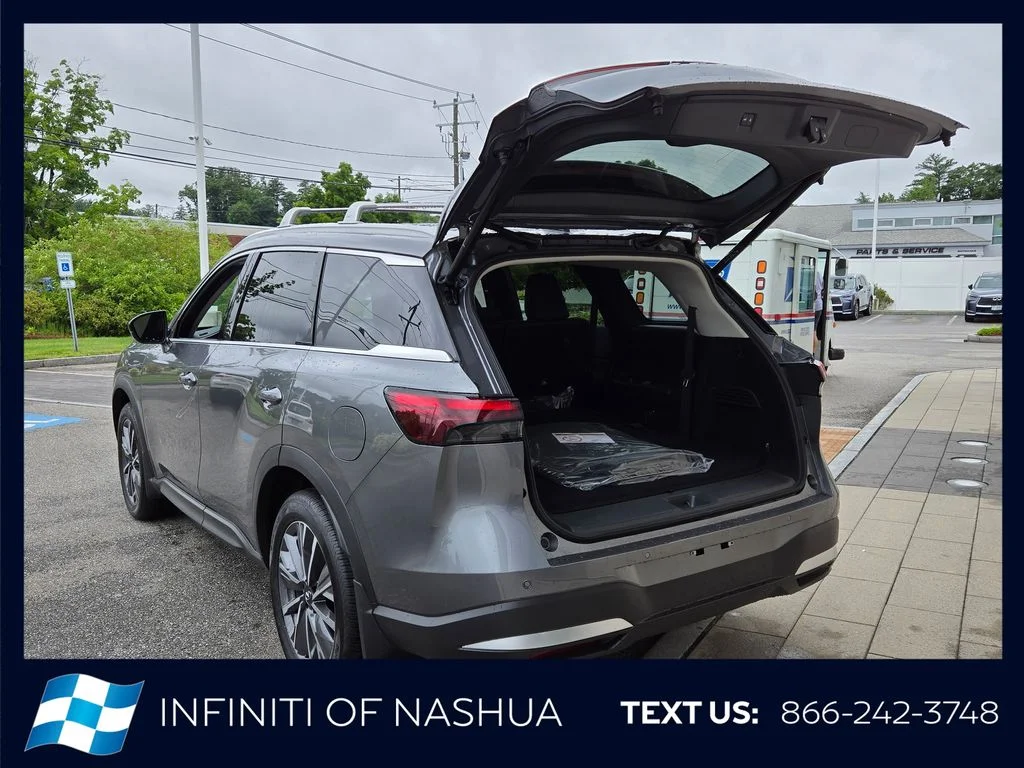 New 2027 GRAPHITE SHADOW INFINITI Luxe AWD image 19