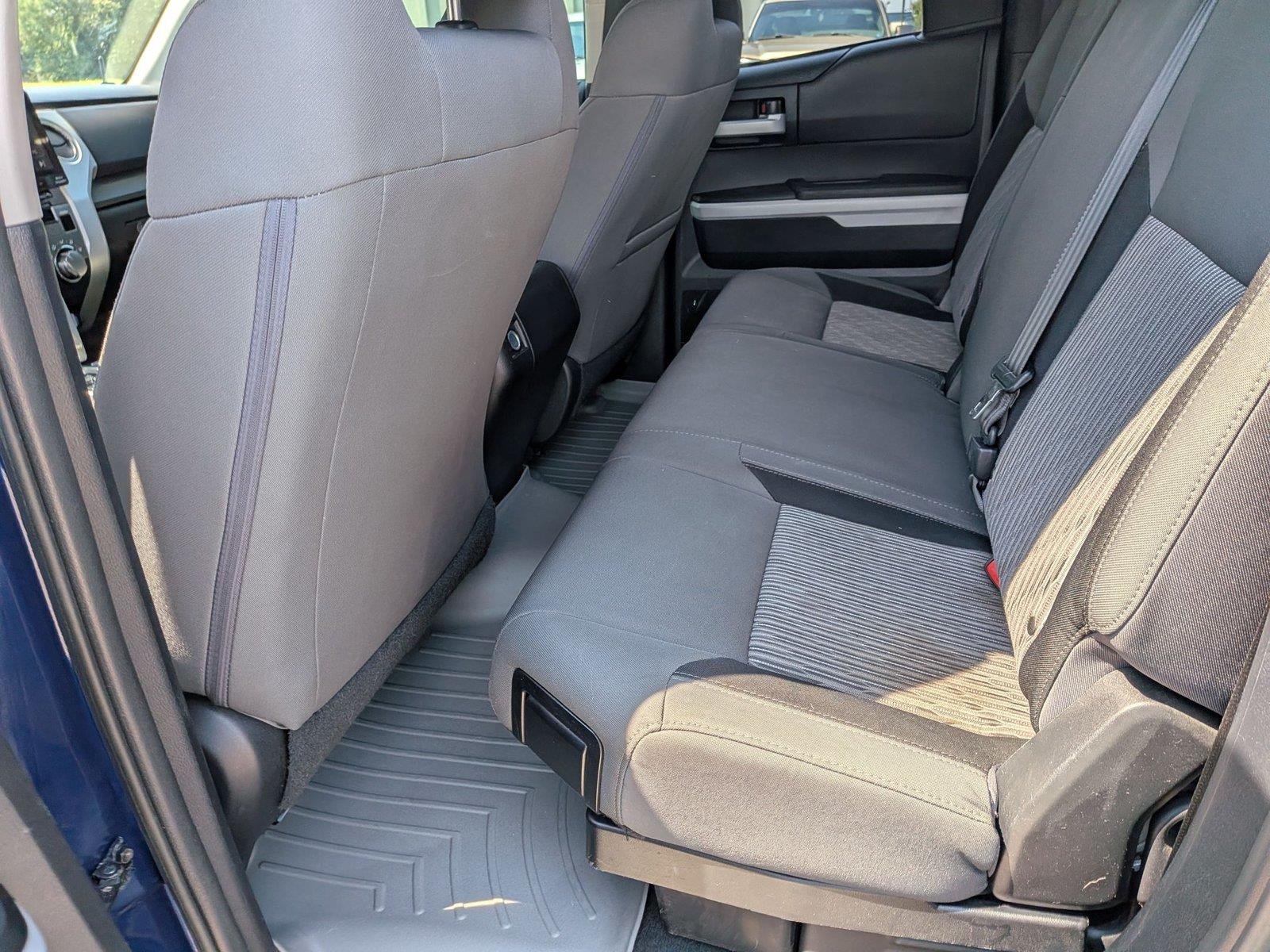 Used 2015 Blue Ribbon Metallic Toyota SR5 image 29
