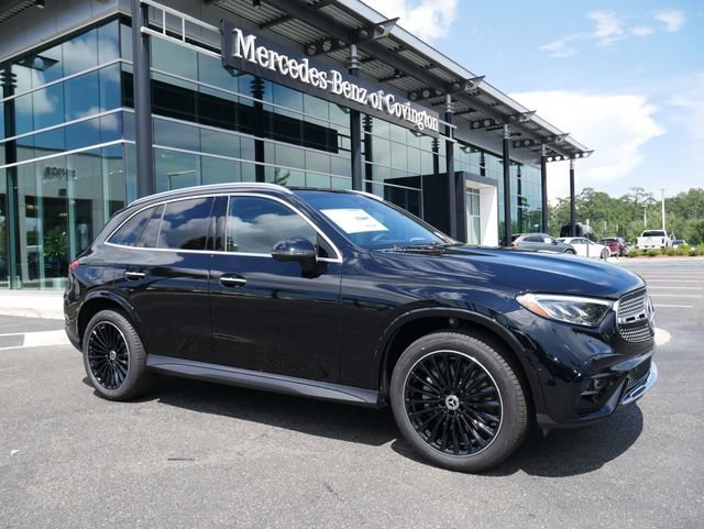 New 2026 Black Mercedes-Benz GLC 300 image 25