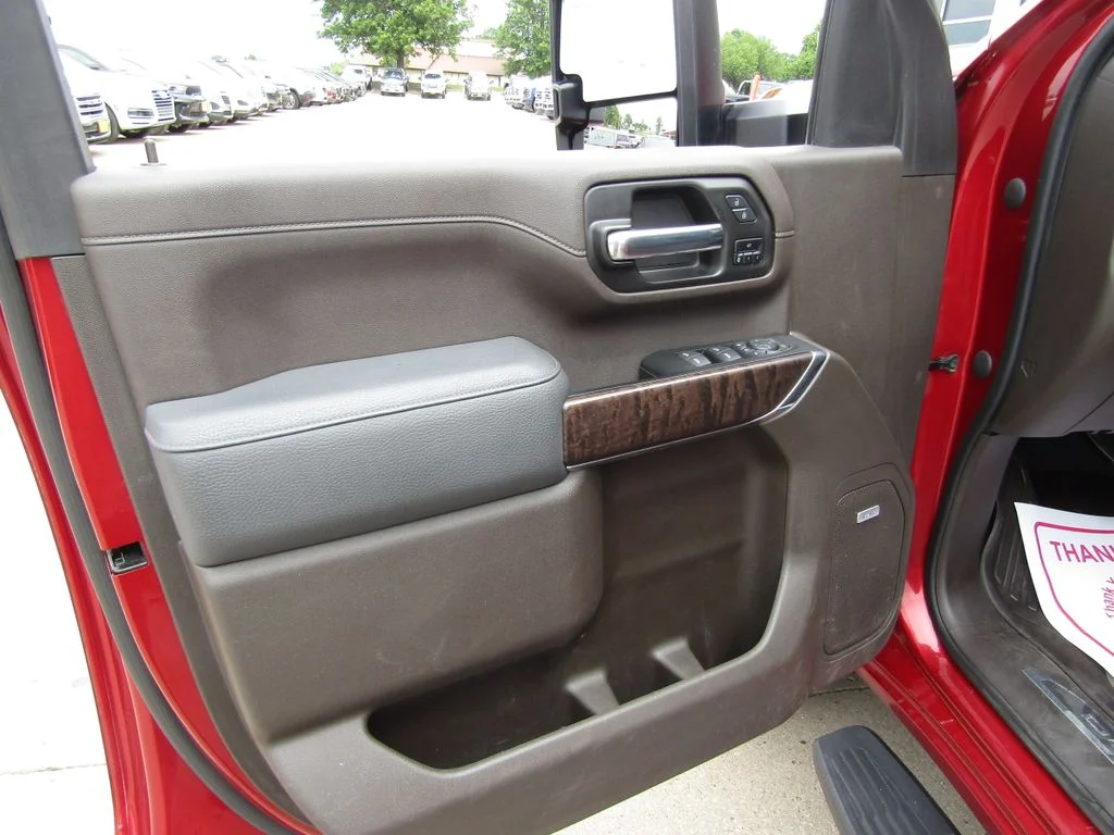 Used 2023 Red GMC Denali image 30