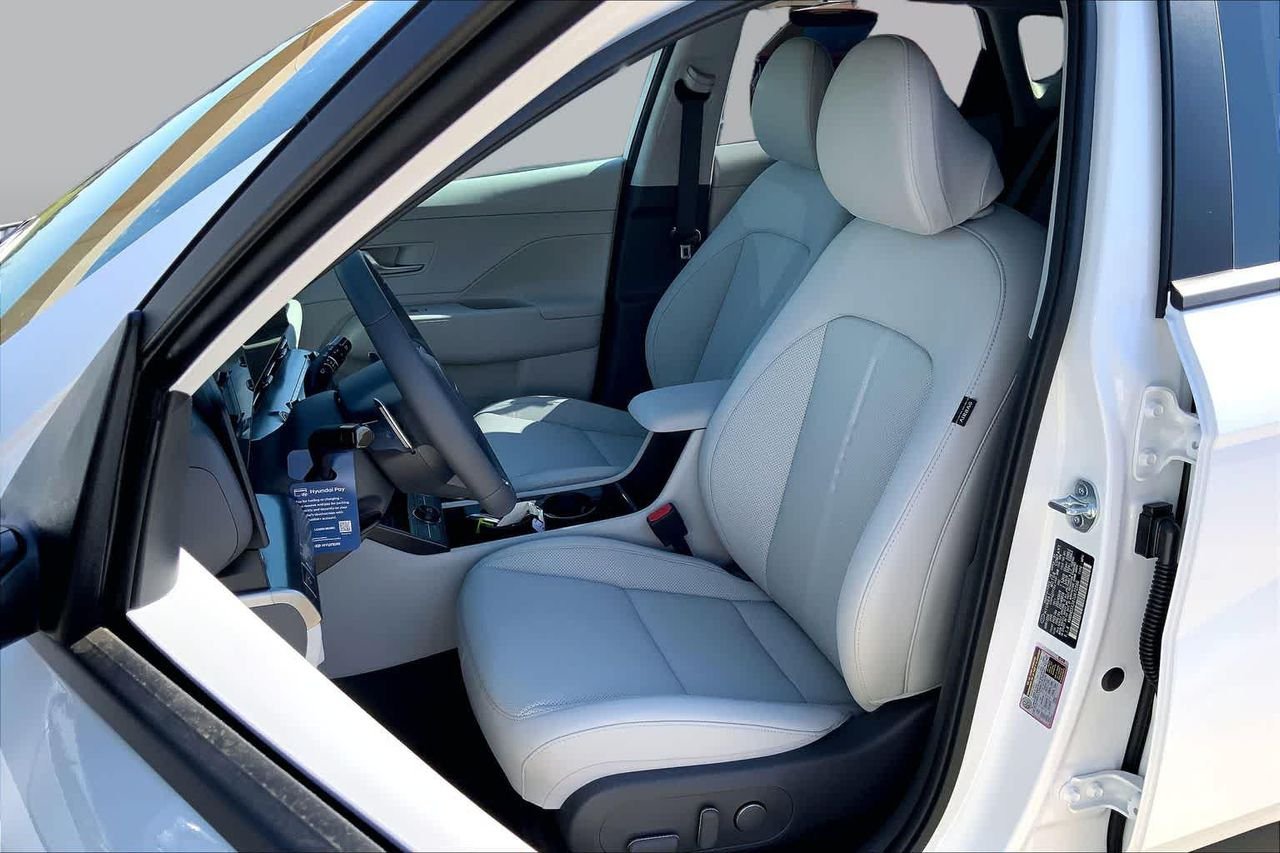 New 2026 Atlas White Hyundai SEL Premium FWD image 7