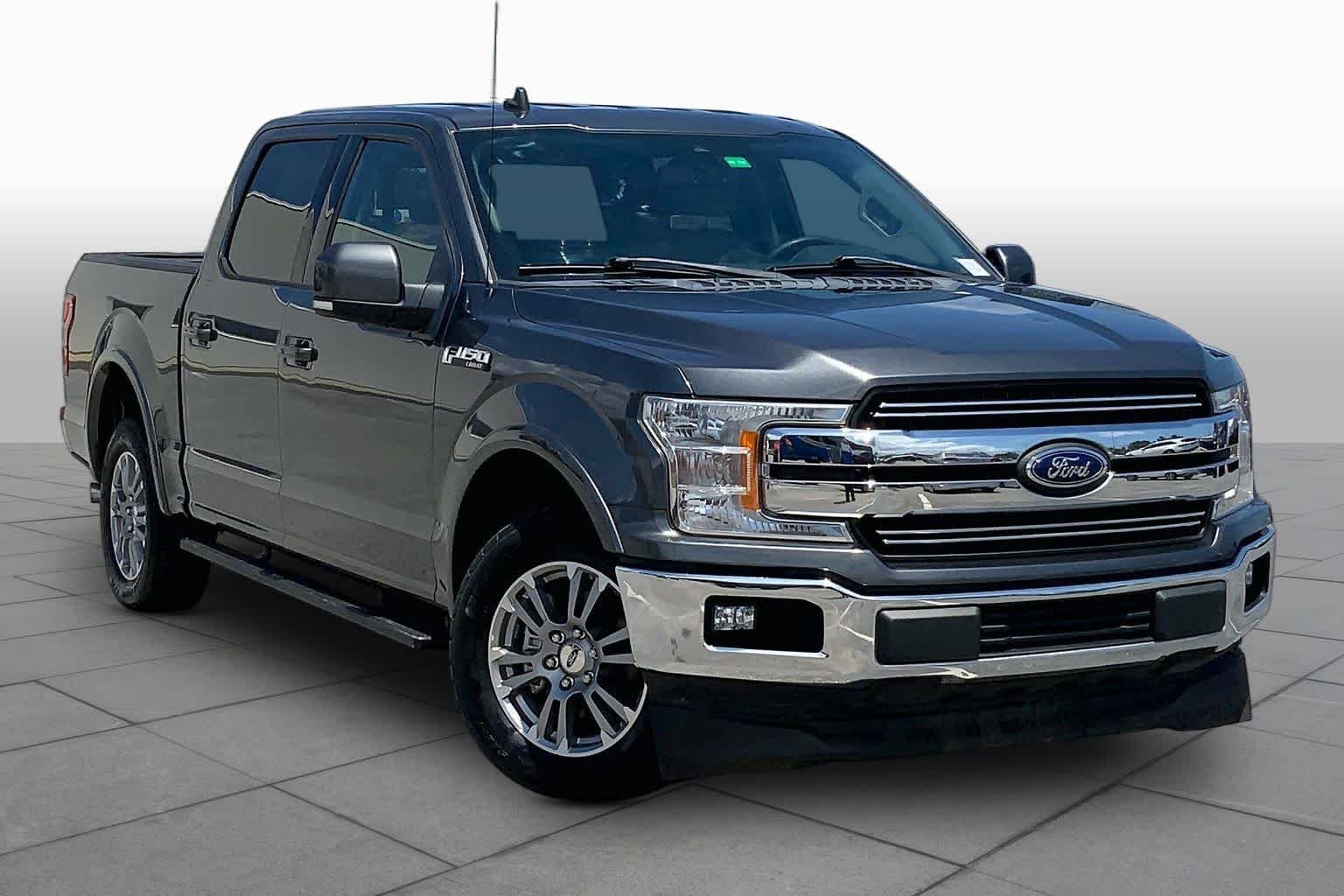 Certified Used 2019 Magnetic Metallic Ford LARIAT image 3