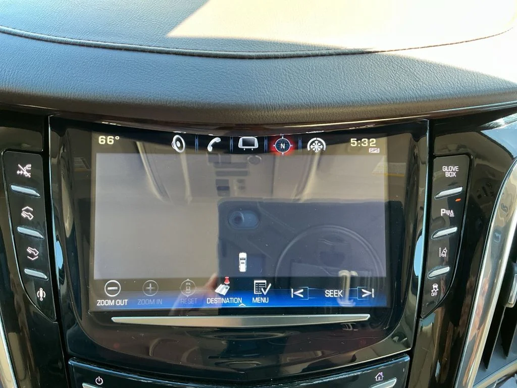 Used 2015 White Cadillac Premium image 20