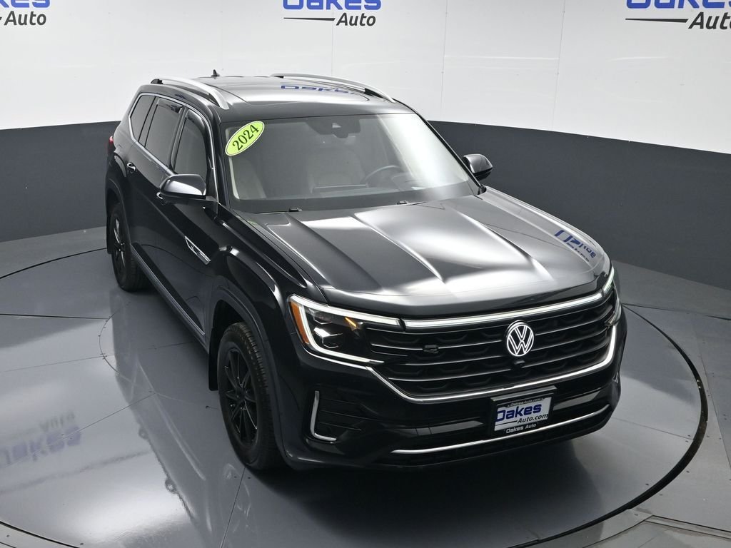 Used 2024 Deep Black Volkswagen 2.0T SEL Premium R-Line image 51