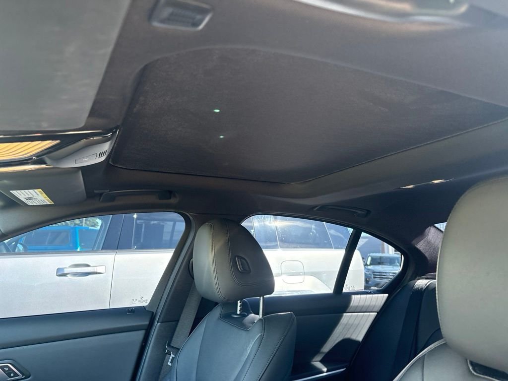 Used 2020 Black BMW 330i image 31