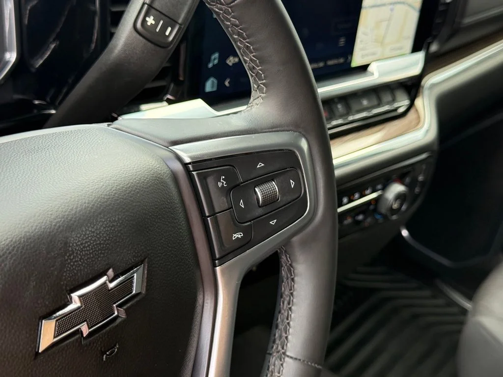 Used 2023 Black Chevrolet RST image 15