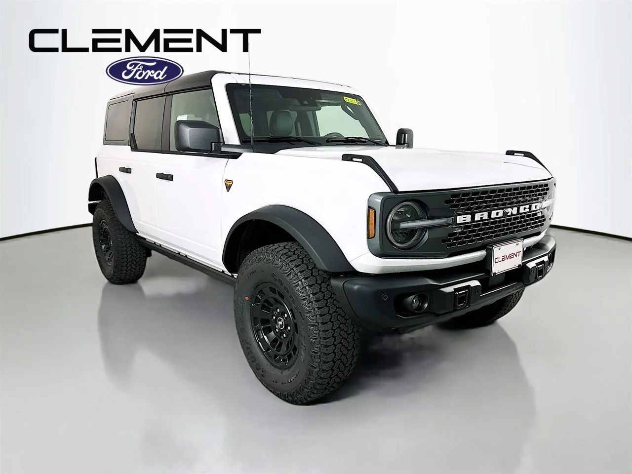 New 2026 Oxford White Ford Badlands® image 3