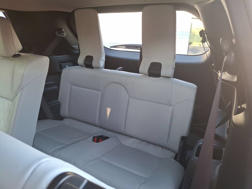 Used 2024 Mitsubishi Outlander Plug-In Hybrid SUV