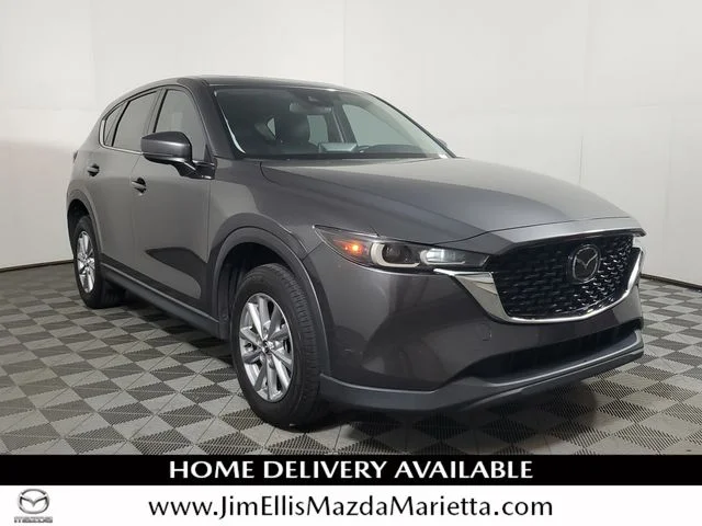 2023 Mazda CX-5 S Preferred package Auto AWD's photo