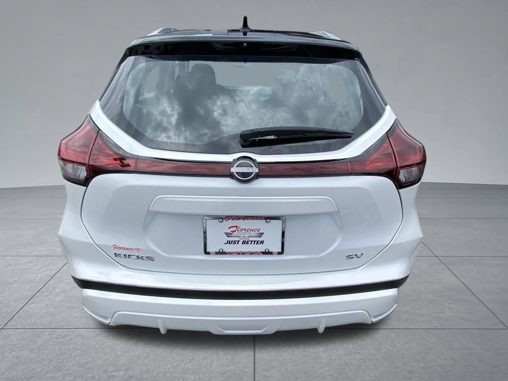 Used 2023 White Nissan SV image 11