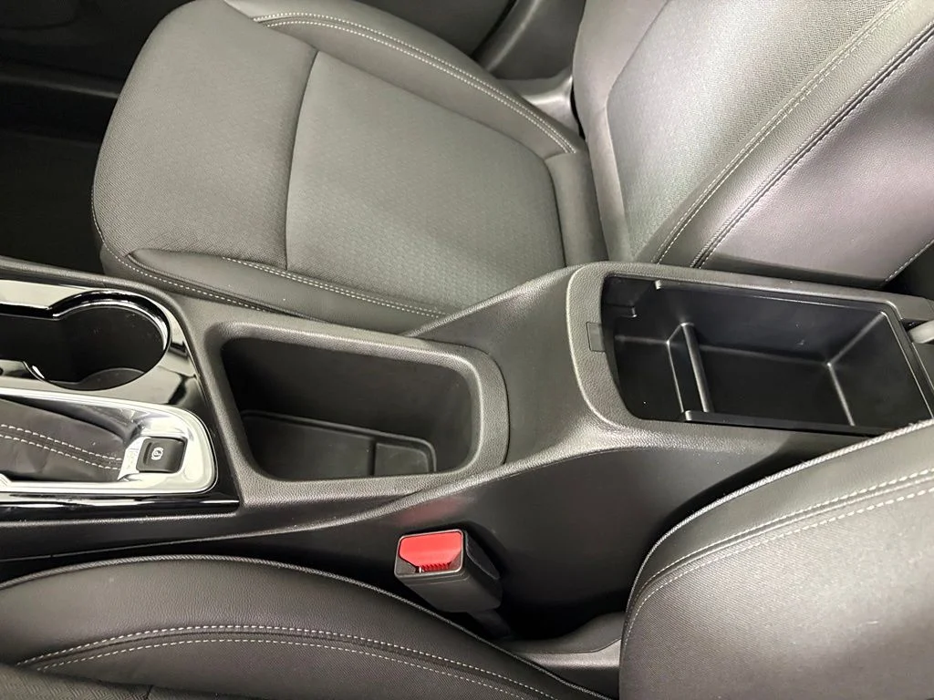 Used 2024 White Buick Preferred image 34