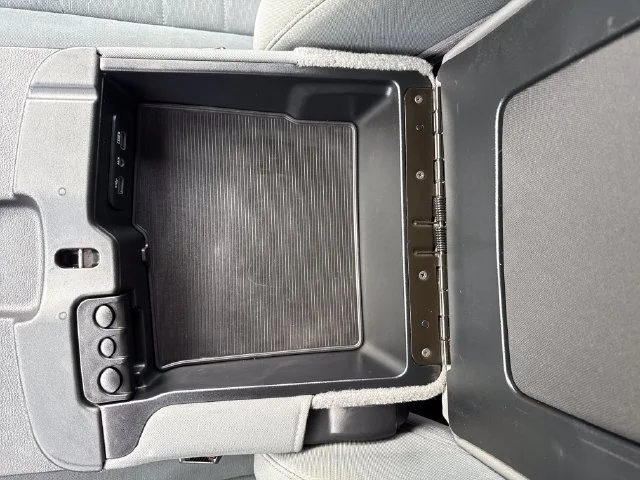 Used 2018 Bright White Clearcoat Ram Express image 25