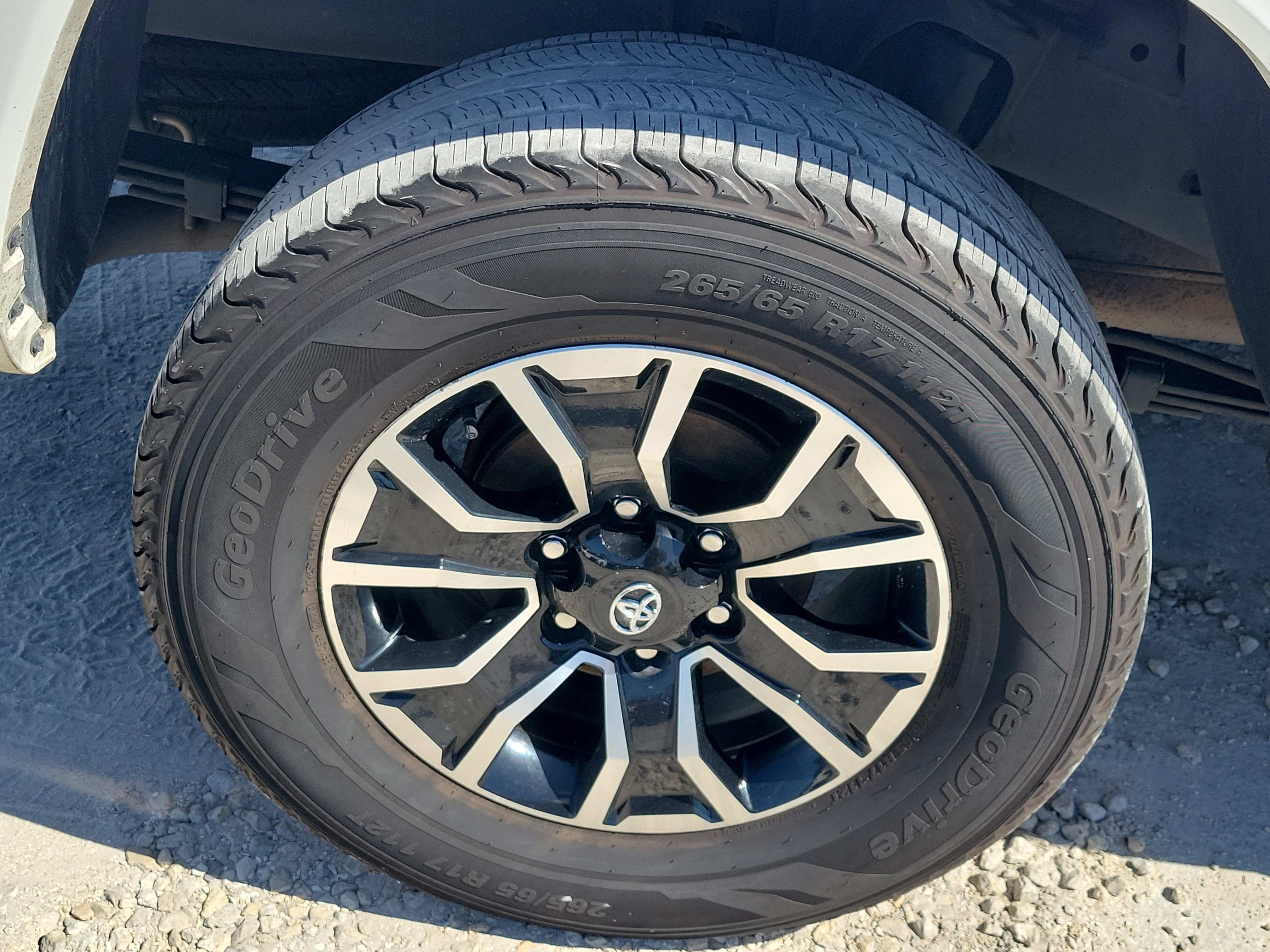 Used 2022 White Toyota SR image 10