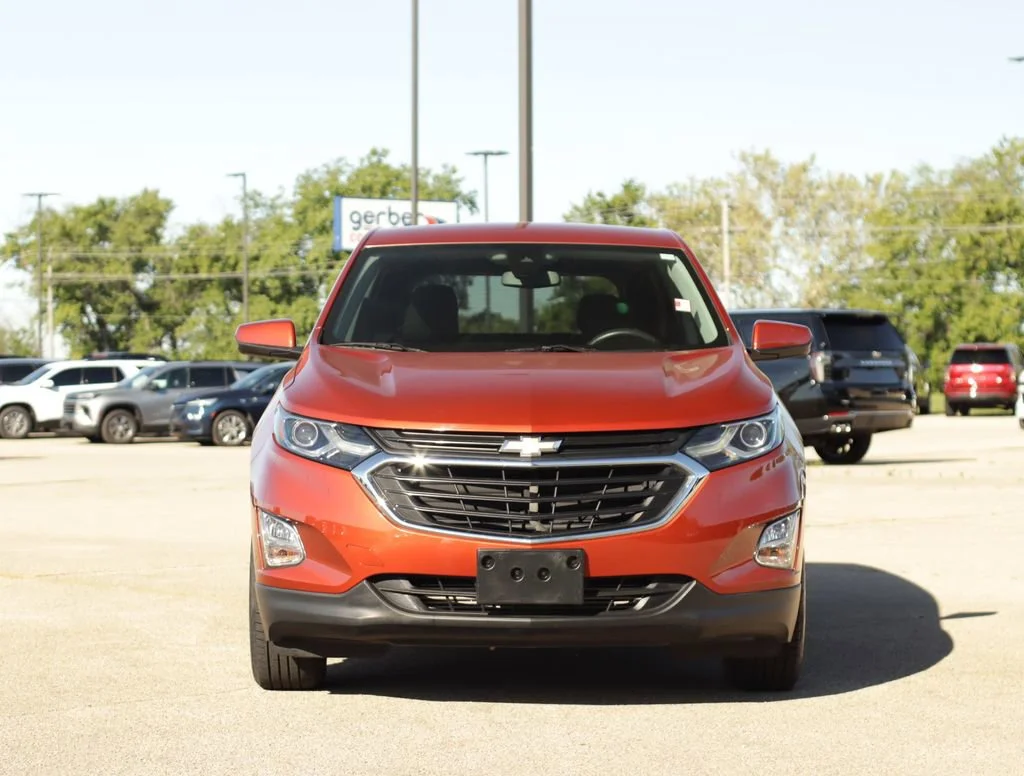 Used 2020 Chevrolet Equinox LT with VIN 2GNAXKEV6L6125622 for sale in Pekin, IL