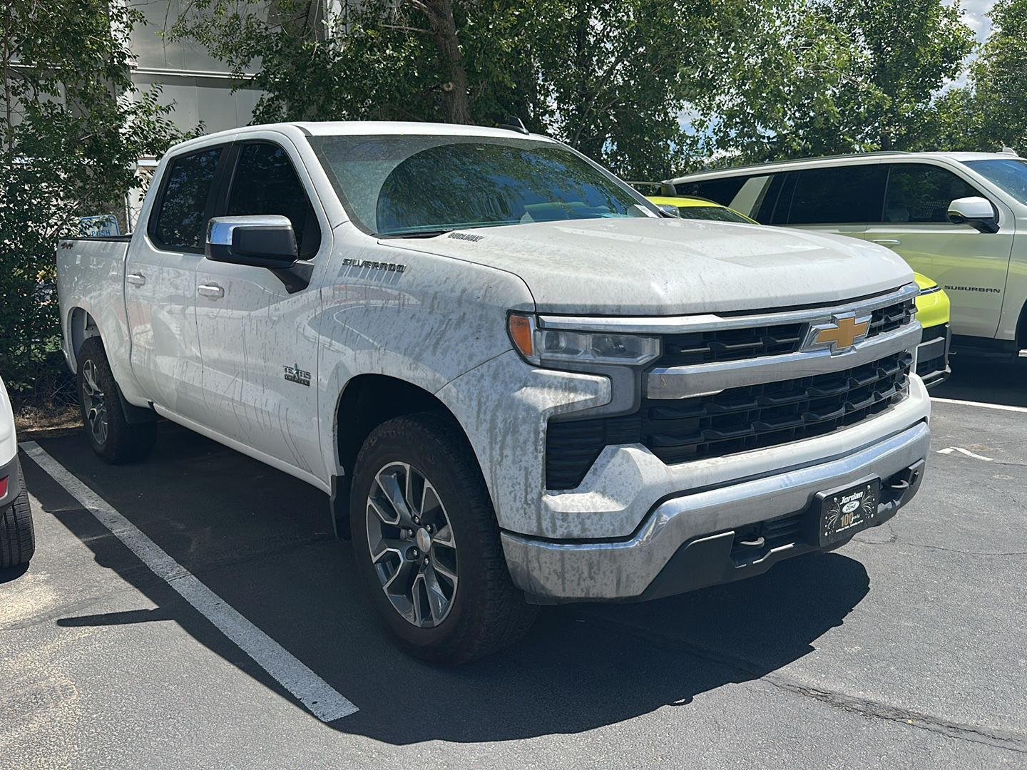 Certified Used 2025 Summit White Chevrolet LT image 8