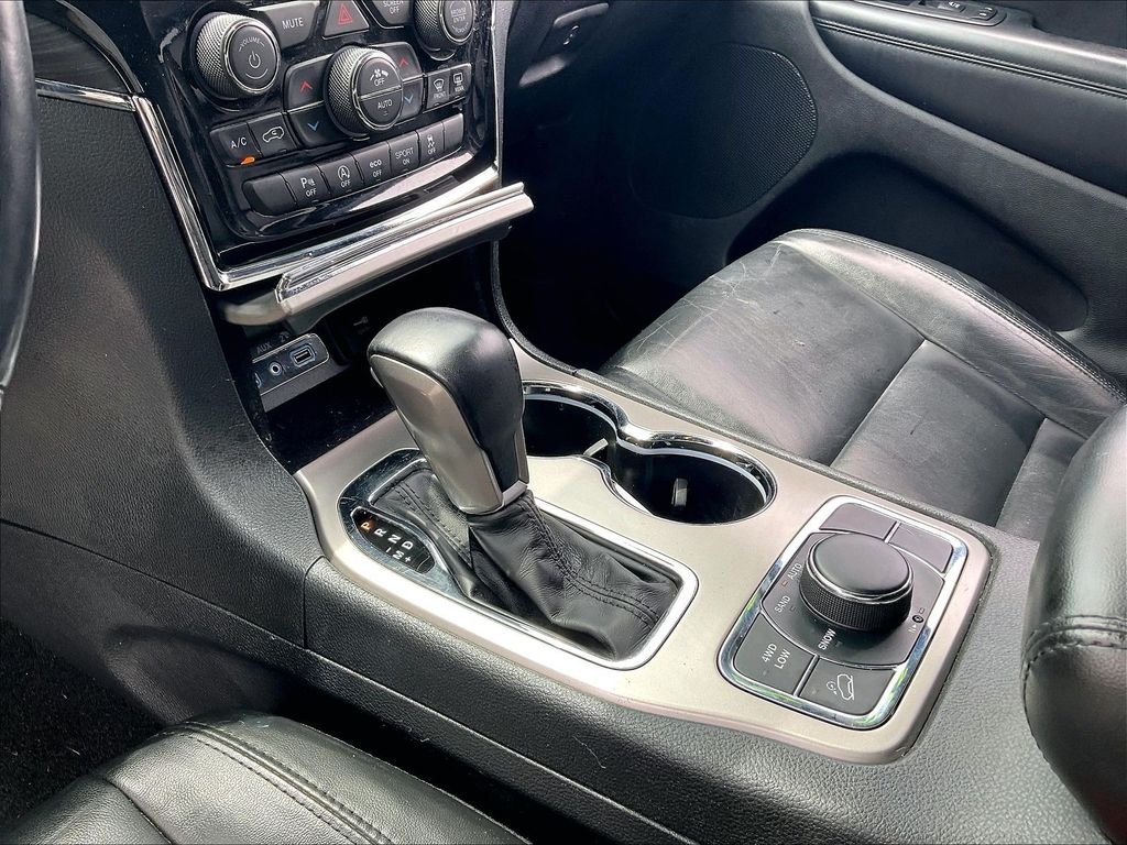 Used 2021 Sangria Metallic Clearcoat Jeep Limited image 19