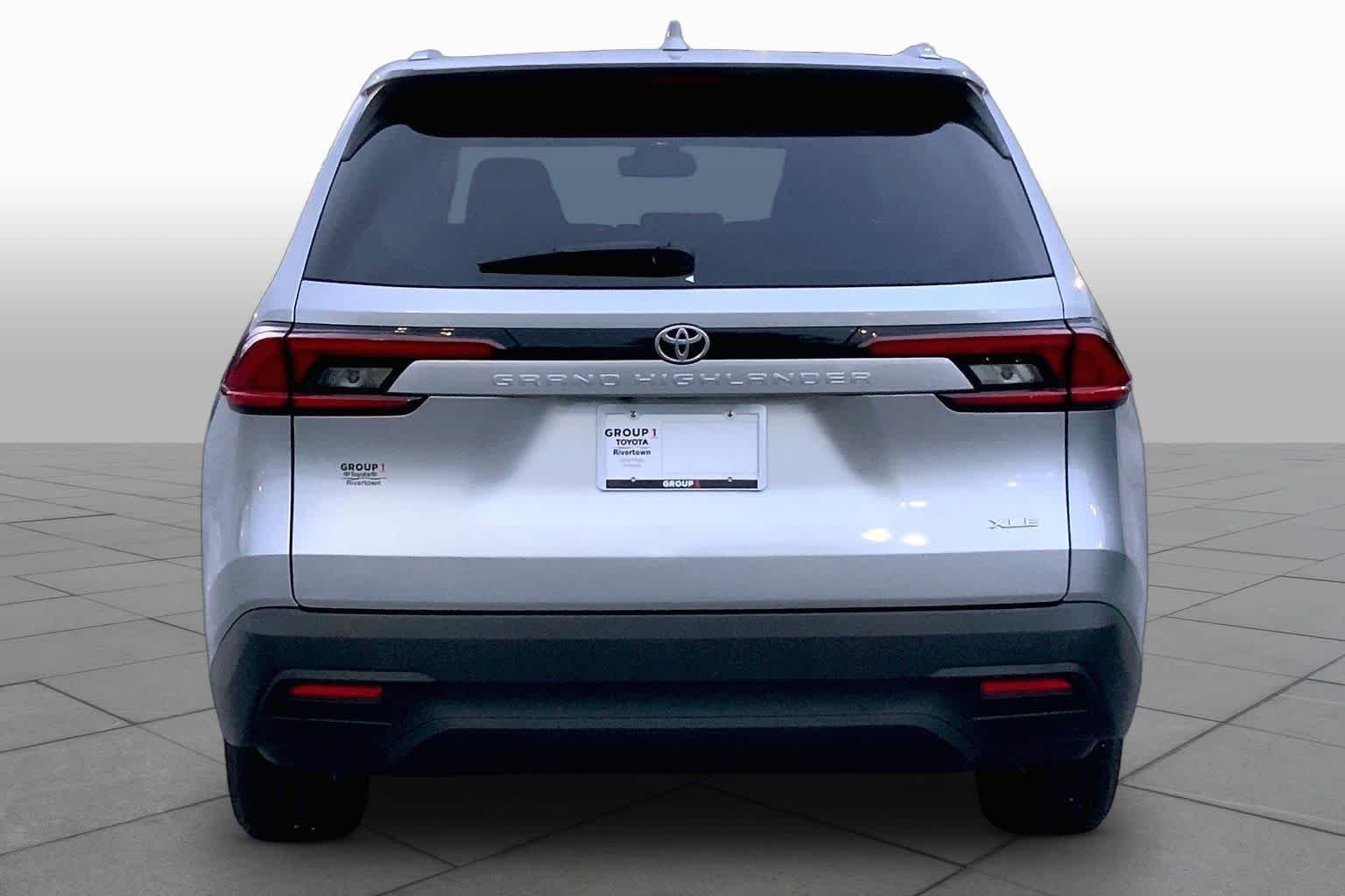 Used 2025 Celestial Silver Metallic Toyota XLE image 6