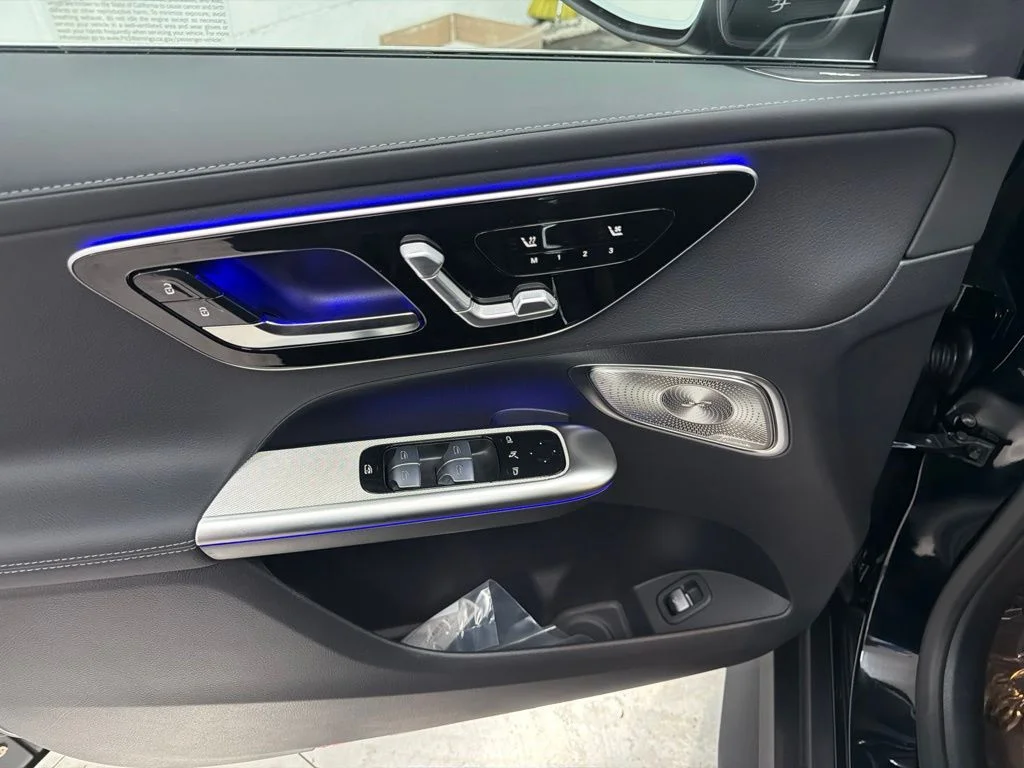 New 2026 Black Mercedes-Benz GLC 300 image 16