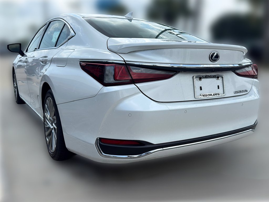 Certified Used 2023 Eminent White Pearl Lexus Ultra Luxury image 5