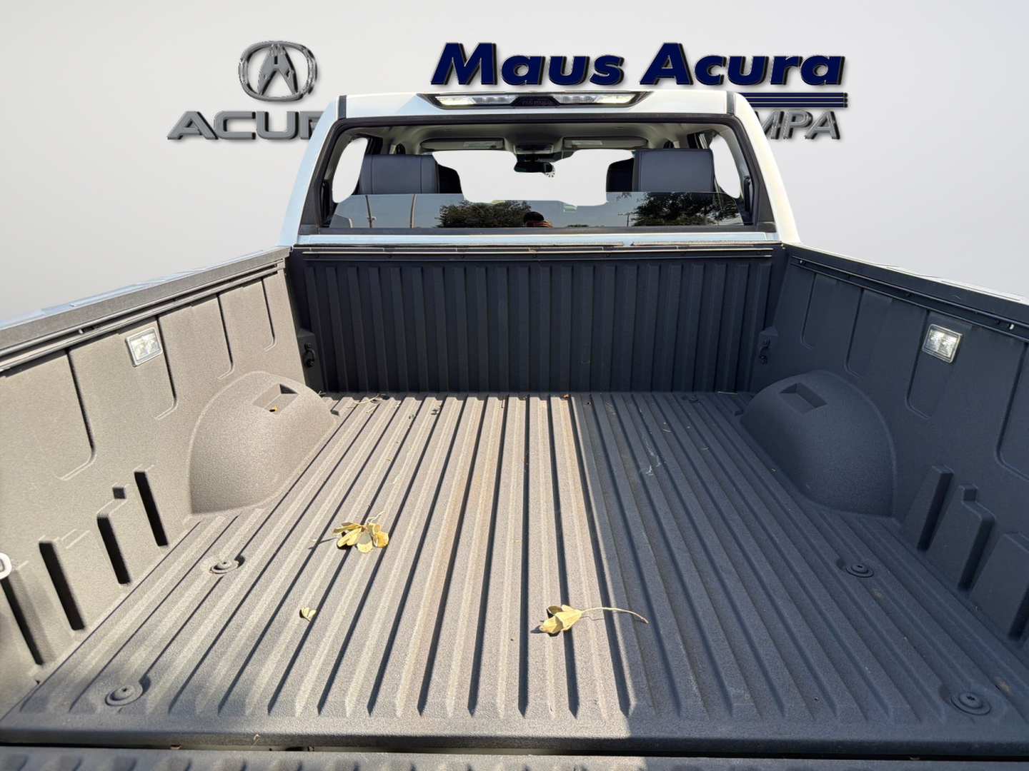 Used 2024 Ice Toyota SR5 image 39
