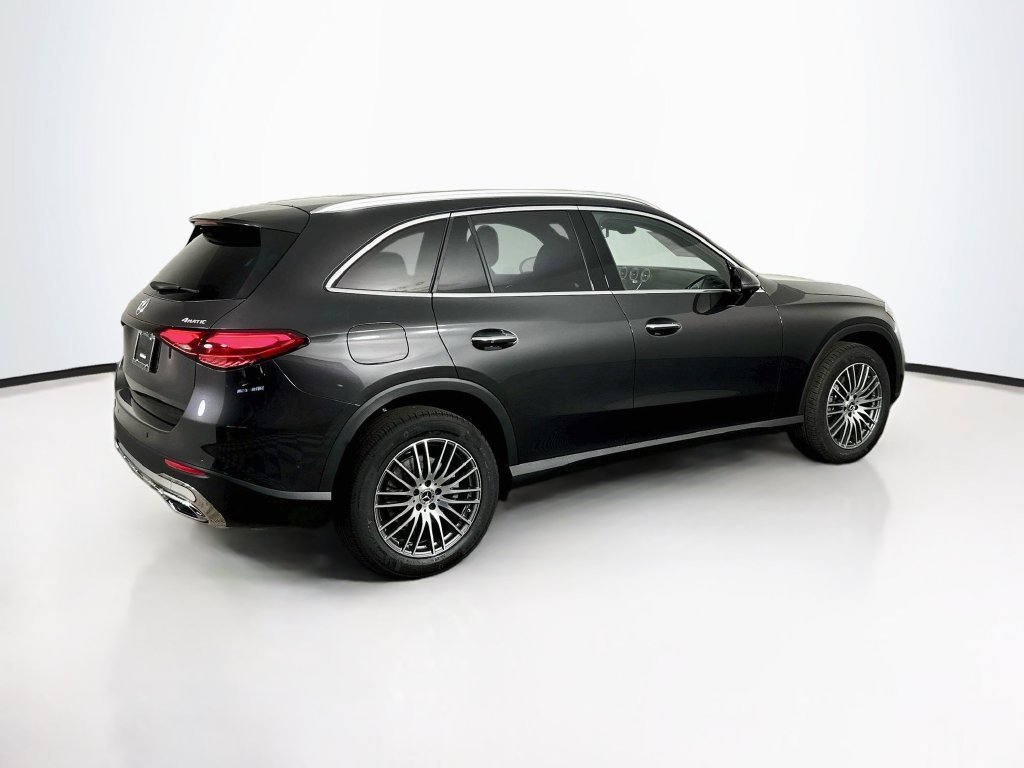 New 2027 Graphite Grey Metallic Mercedes-Benz GLC 300 image 38