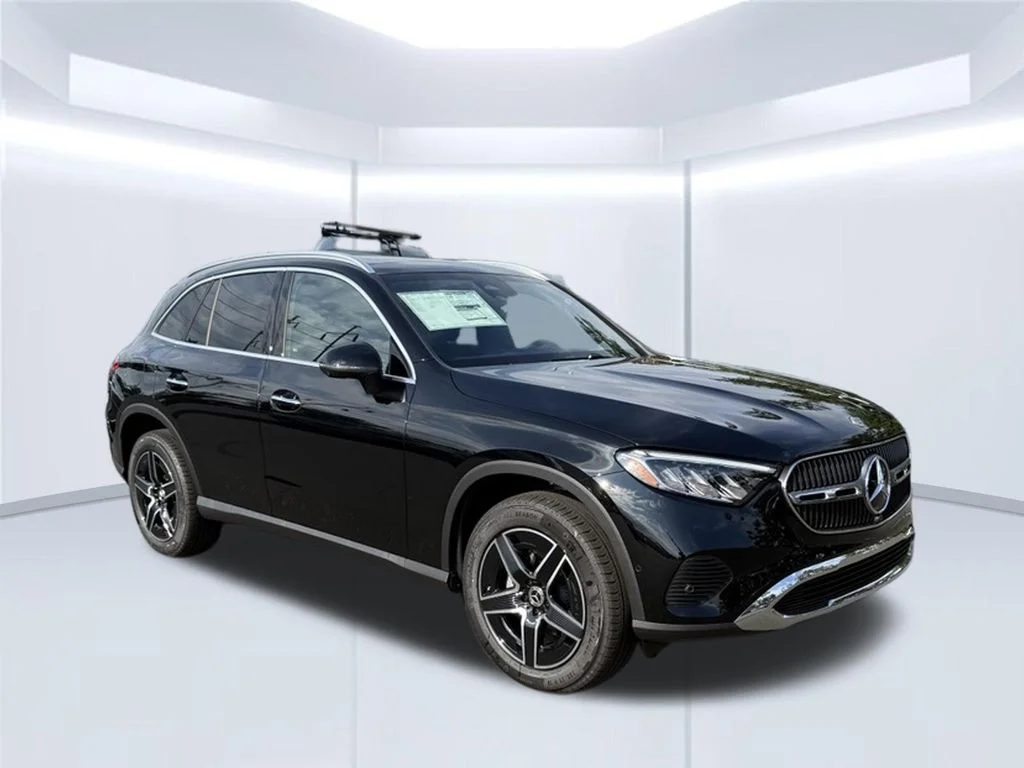 New 2027 Black Mercedes-Benz GLC 300 image 44
