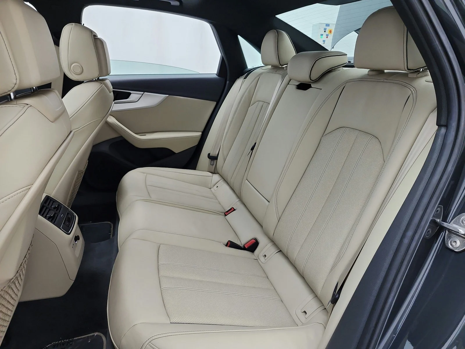 Used 2020 Manhattan Gray Metallic Audi Premium Plus 40 TFSI image 15