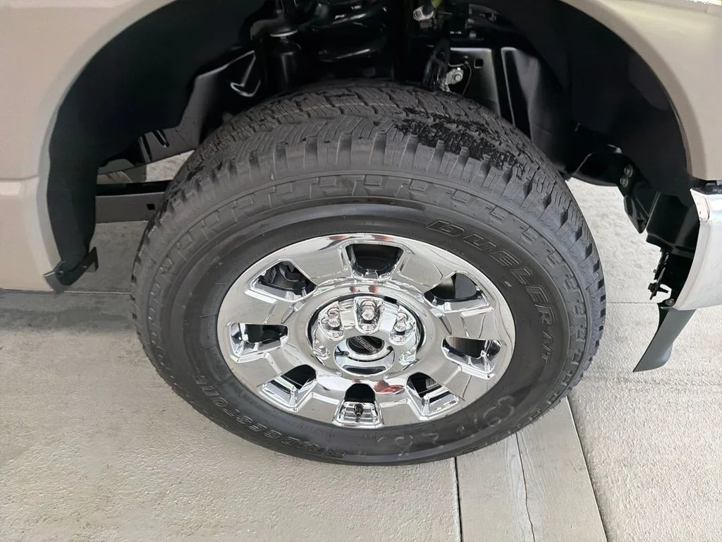 New 2026 Gray Ford Lariat image 5