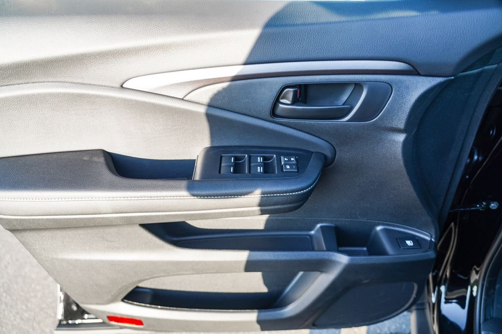 New 2026 Solar Silver Metallic Honda Sport image 23