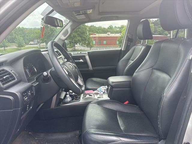 Certified Used 2019 CLASSIC SILVER MET Toyota Limited image 7
