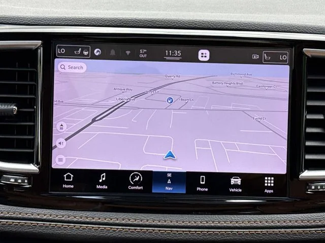 Used 2022 Black Chrysler Pinnacle image 19